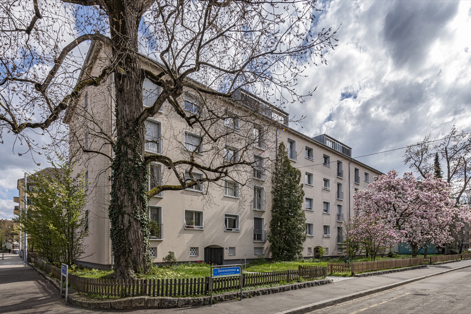 Sierenzer&shy;strasse 68-79